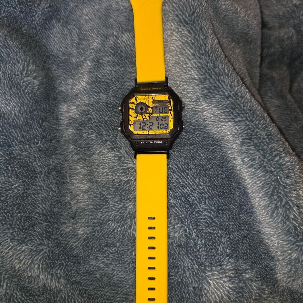 Unbranded Men's Yellow and Black Watch